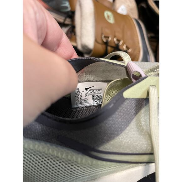 Nike Vista Lite 'Green' Women's Sneakers Size 10 - Picture 3 of 8